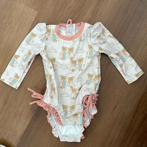 Like new condition size 6-12 months